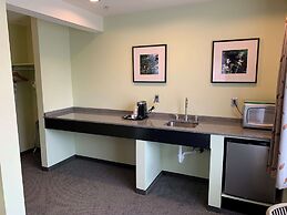 Best Western Snowcap Lodge