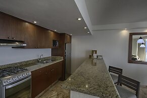 Costa Sur Resort & Spa