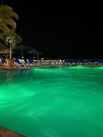 Costa Sur Resort & Spa