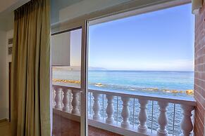 Costa Sur Resort & Spa