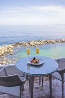 Costa Sur Resort & Spa