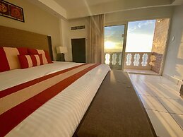 Costa Sur Resort & Spa