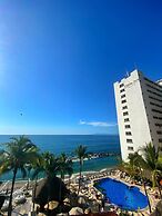 Costa Sur Resort & Spa