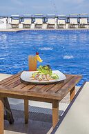 Costa Sur Resort & Spa