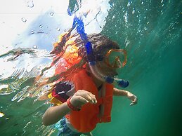 Costa Sur Resort & Spa