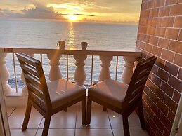 Costa Sur Resort & Spa