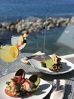 Costa Sur Resort & Spa