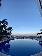 Costa Sur Resort & Spa