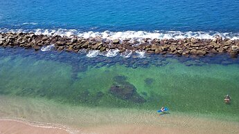 Costa Sur Resort & Spa