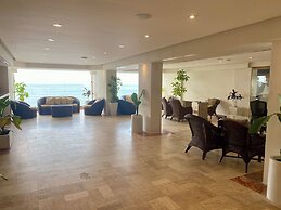 Costa Sur Resort & Spa