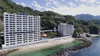 Costa Sur Resort & Spa