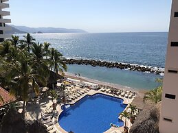 Costa Sur Resort & Spa