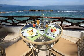 Costa Sur Resort & Spa