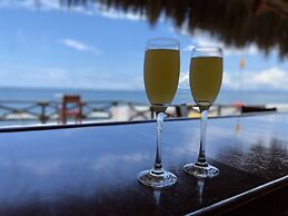 Costa Sur Resort & Spa