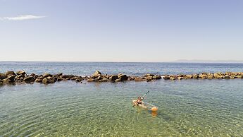 Costa Sur Resort & Spa