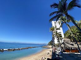 Costa Sur Resort & Spa