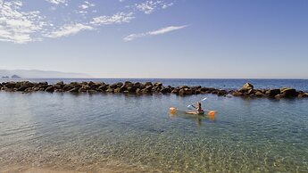 Costa Sur Resort & Spa