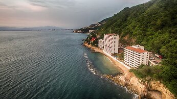 Costa Sur Resort & Spa