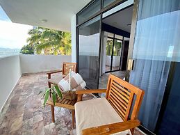 Costa Sur Resort & Spa