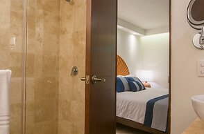 Costa Sur Resort & Spa