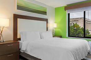 Holiday Inn Express Hotel & Suites Fort Worth Downtown, an IHG Hotel
