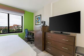 Holiday Inn Express & Suites Fort Worth Downtown by IHG