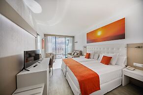 Sandos Papagayo Hotel