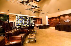 Lemon Tree Premier City Center Gurugram