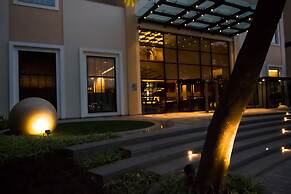 Lemon Tree Premier City Center Gurugram