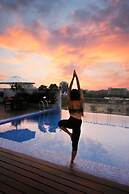 Lemon Tree Premier City Center Gurugram