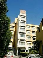 Lemon Tree Hotel, Udyog Vihar, Gurugram