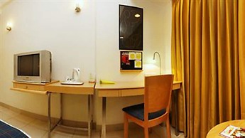 Lemon Tree Hotel, Udyog Vihar, Gurugram