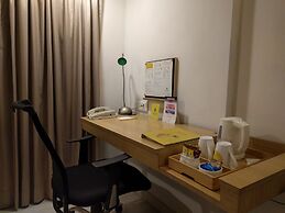 Lemon Tree Hotel, Udyog Vihar, Gurugram