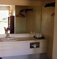 Economy Inn Monterey