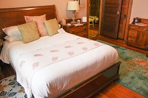 Sweetwater Branch Inn