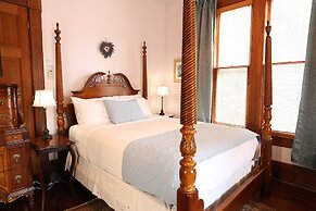 Sweetwater Branch Inn