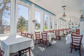 The Yankee Clipper Inn