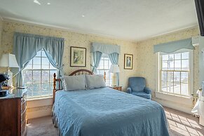 The Yankee Clipper Inn