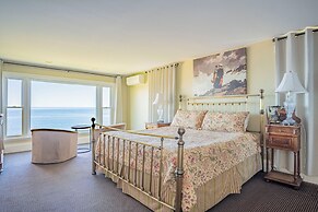 The Yankee Clipper Inn