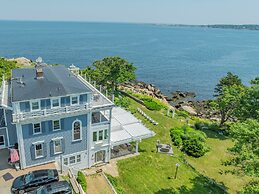 The Yankee Clipper Inn