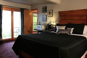 at the Waters Edge Bed & Breakfast