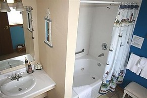 at the Waters Edge Bed & Breakfast