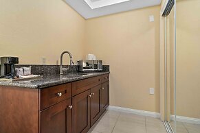 Lemon Tree Hotel & Suites Anaheim