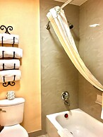 Lemon Tree Hotel & Suites Anaheim