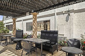 Lemon Tree Hotel & Suites Anaheim