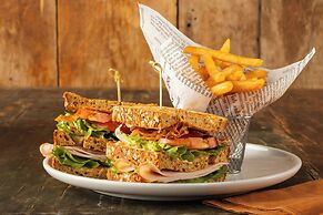 Sheraton Parkway Toronto North Hotel & Suites