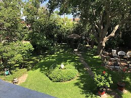 Avenue O Bed & Breakfast