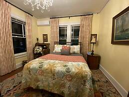 Avenue O Bed & Breakfast