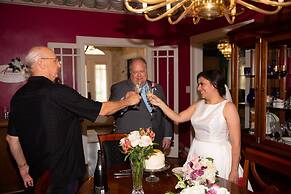 Avenue O Bed & Breakfast