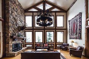 Taharaa Mountain Lodge